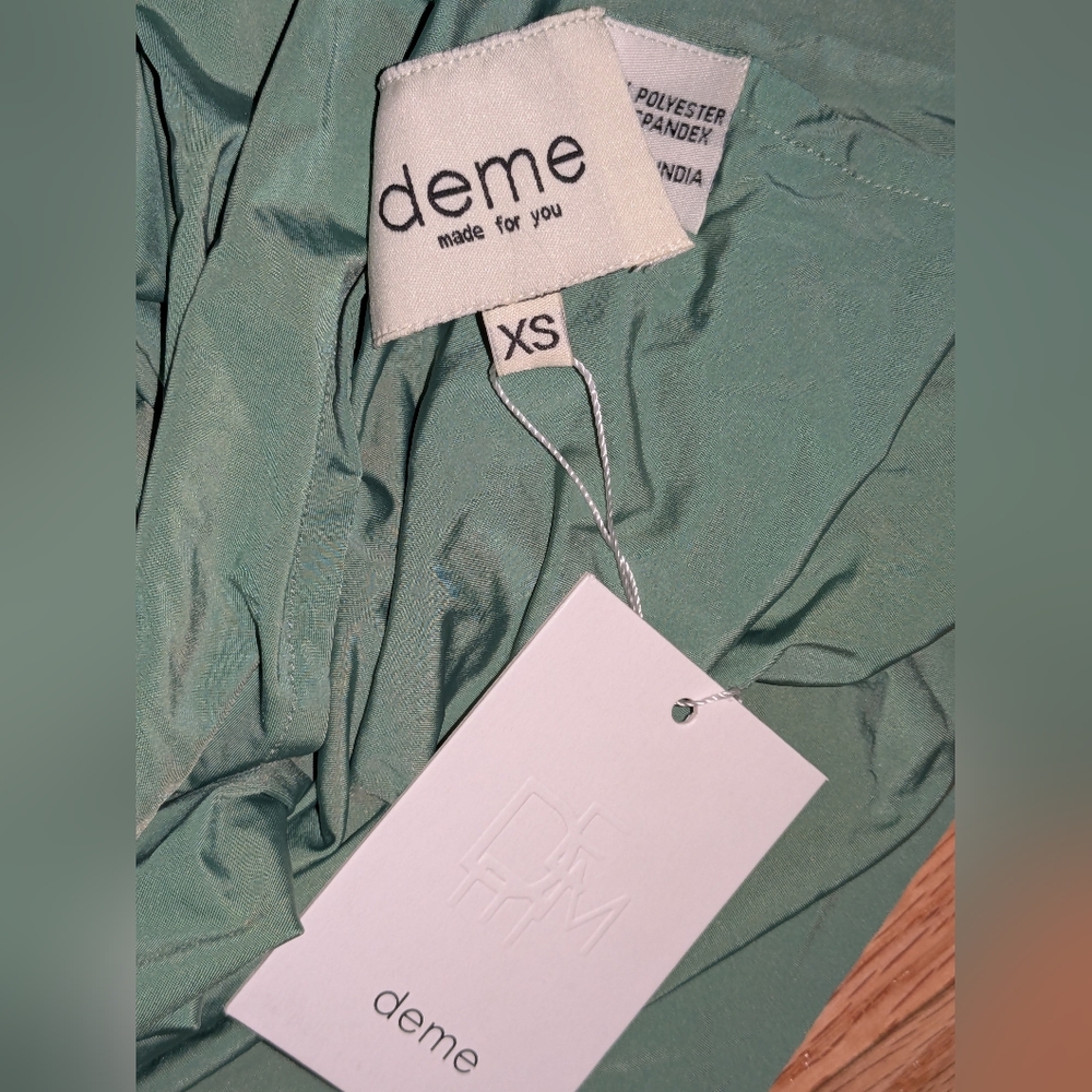 B2. NWT DEME BY GABRIELLA VALENTINA SET IN GREEN - Picture 6 of 7